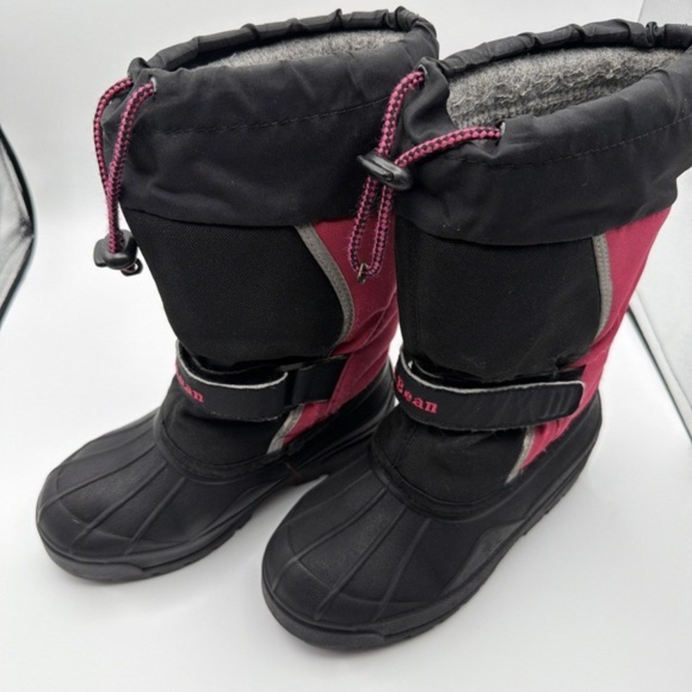 L.L. Bean Kids Snow Boots Size 1 Black Pink Fleece Lined Winter Duck Boots. 1571